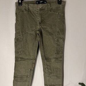 Hollister Olive Ankle Cropped Pants